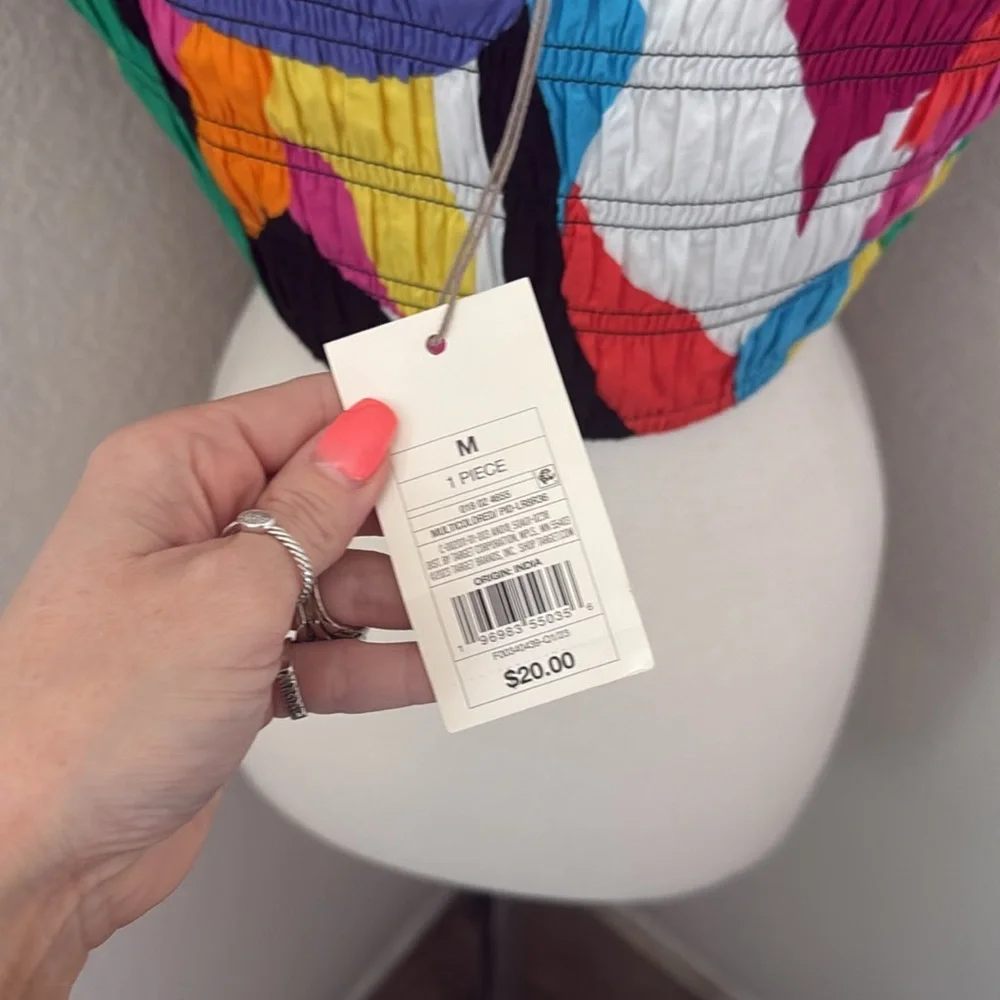 a new day Colorful Abstract Print smocked Crop Top - Picture 6 of 6
